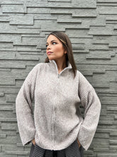 Pull en maille côtelée zippé