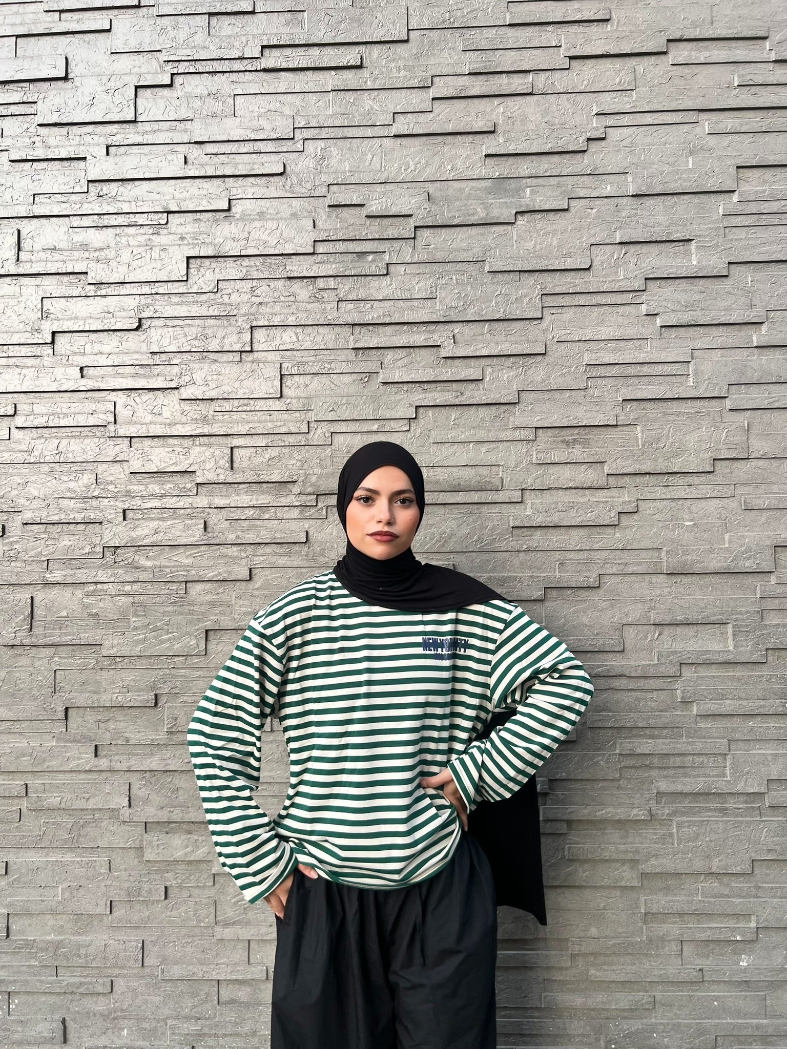 Haut Rayé Vert & Blanc Oversize – Manches Longues- Coupe Streetwear
