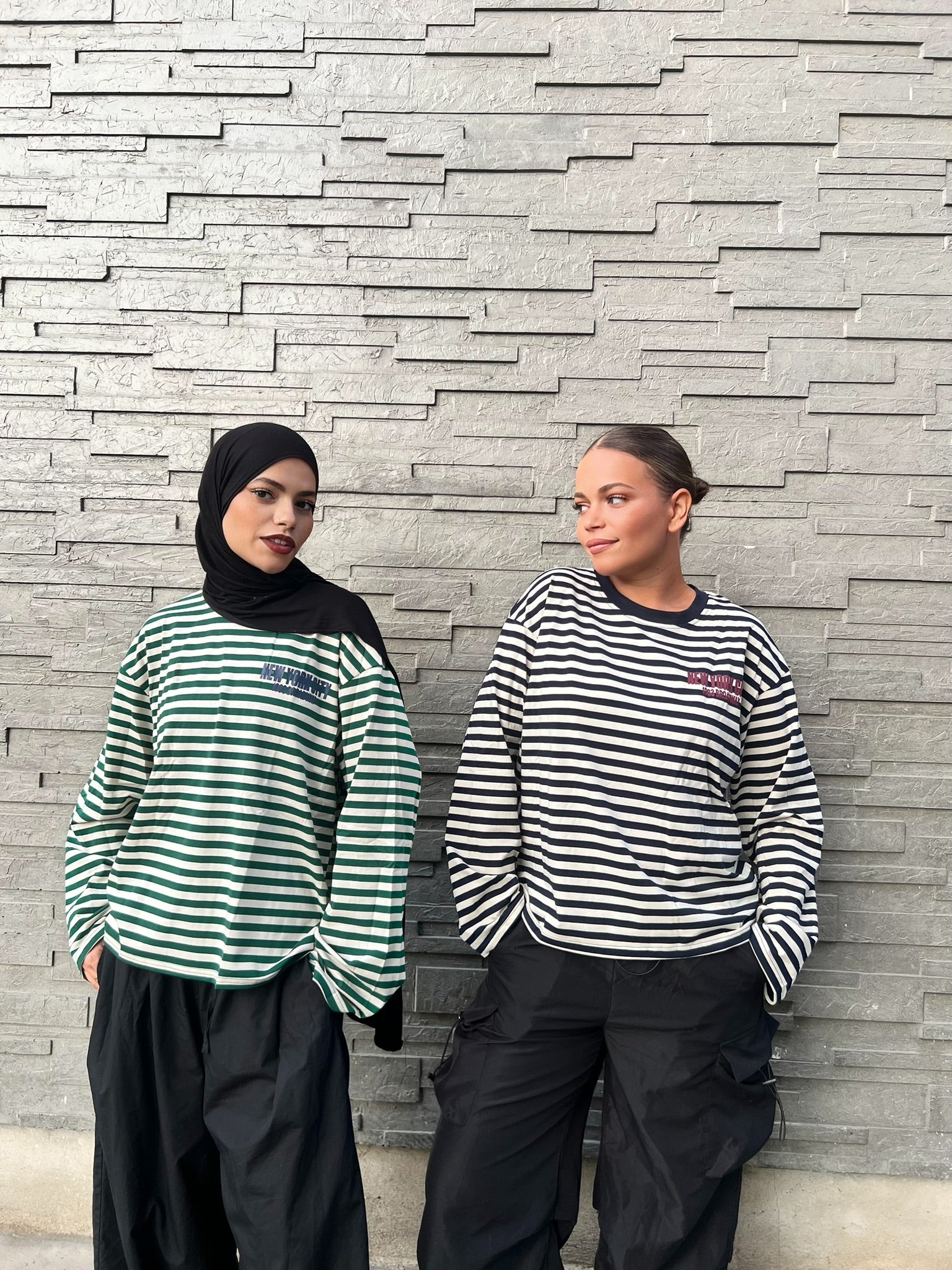 Haut Rayé Oversize Noir & Blanc – Manches Longues– Coupe Streetwear