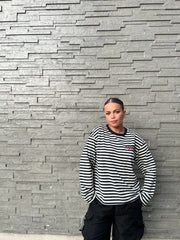 Haut Rayé Oversize Noir & Blanc – Manches Longues– Coupe Streetwear