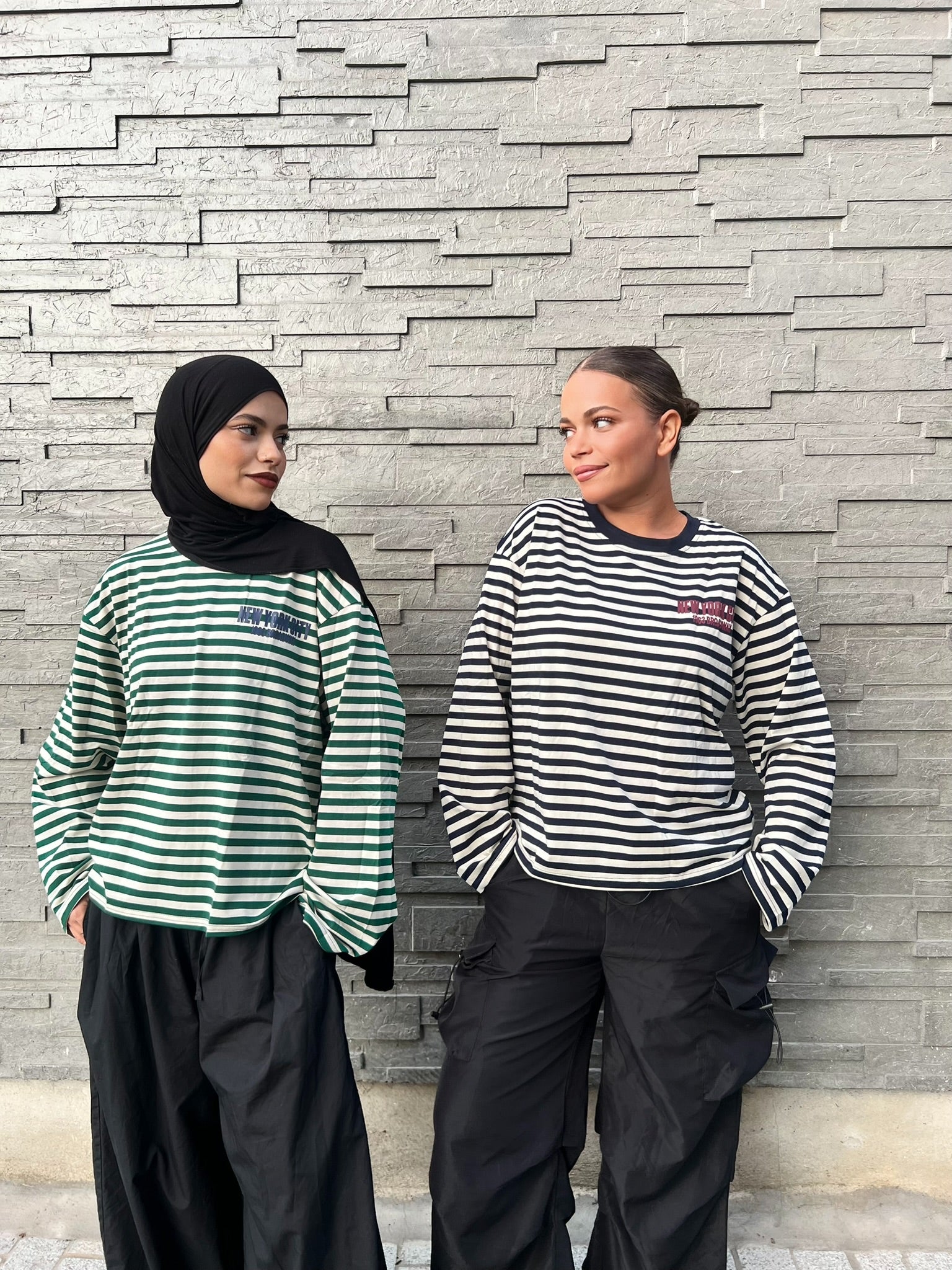 Haut Rayé Oversize Noir & Blanc – Manches Longues– Coupe Streetwear