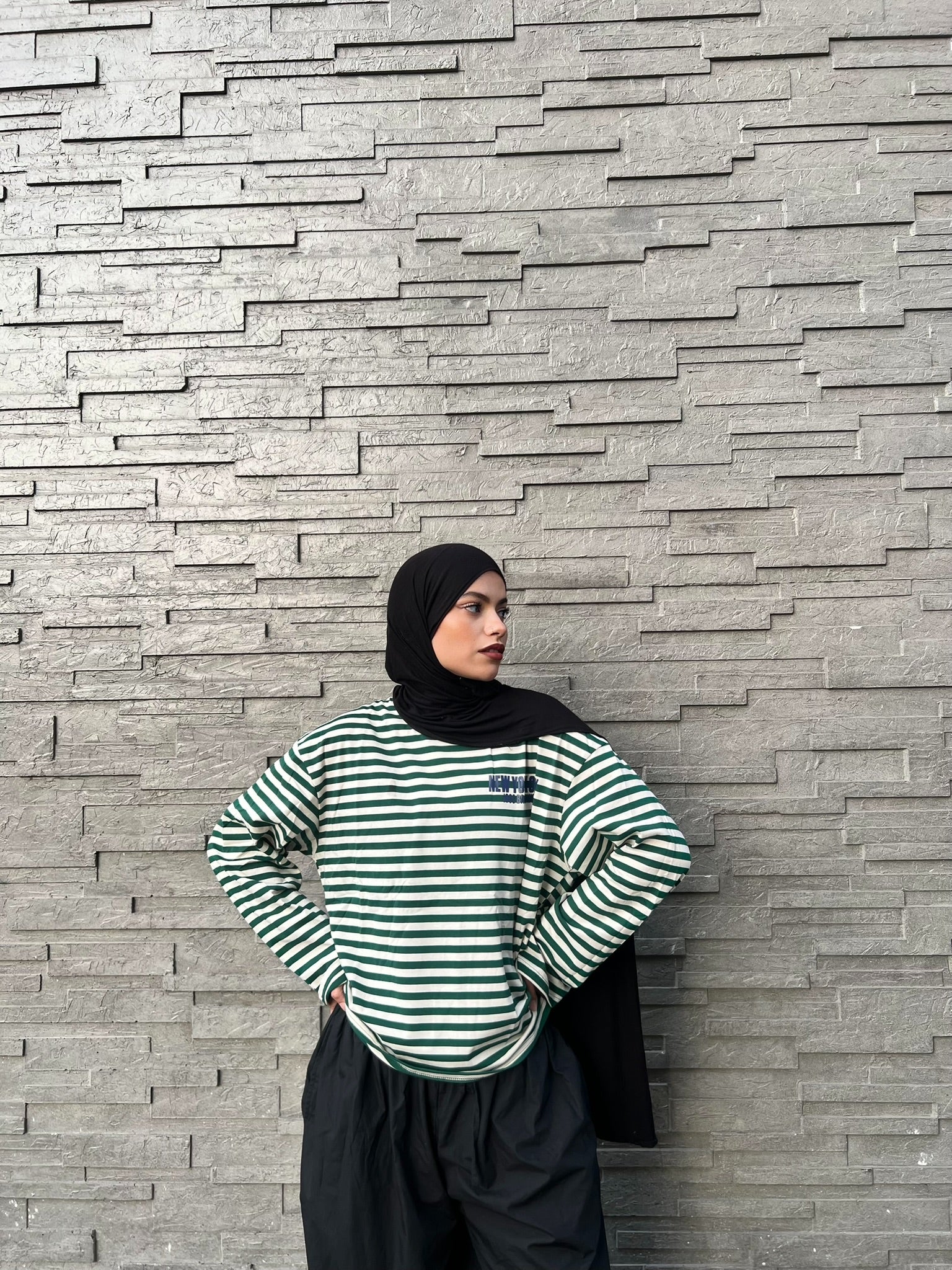 Haut Rayé Vert & Blanc Oversize – Manches Longues- Coupe Streetwear