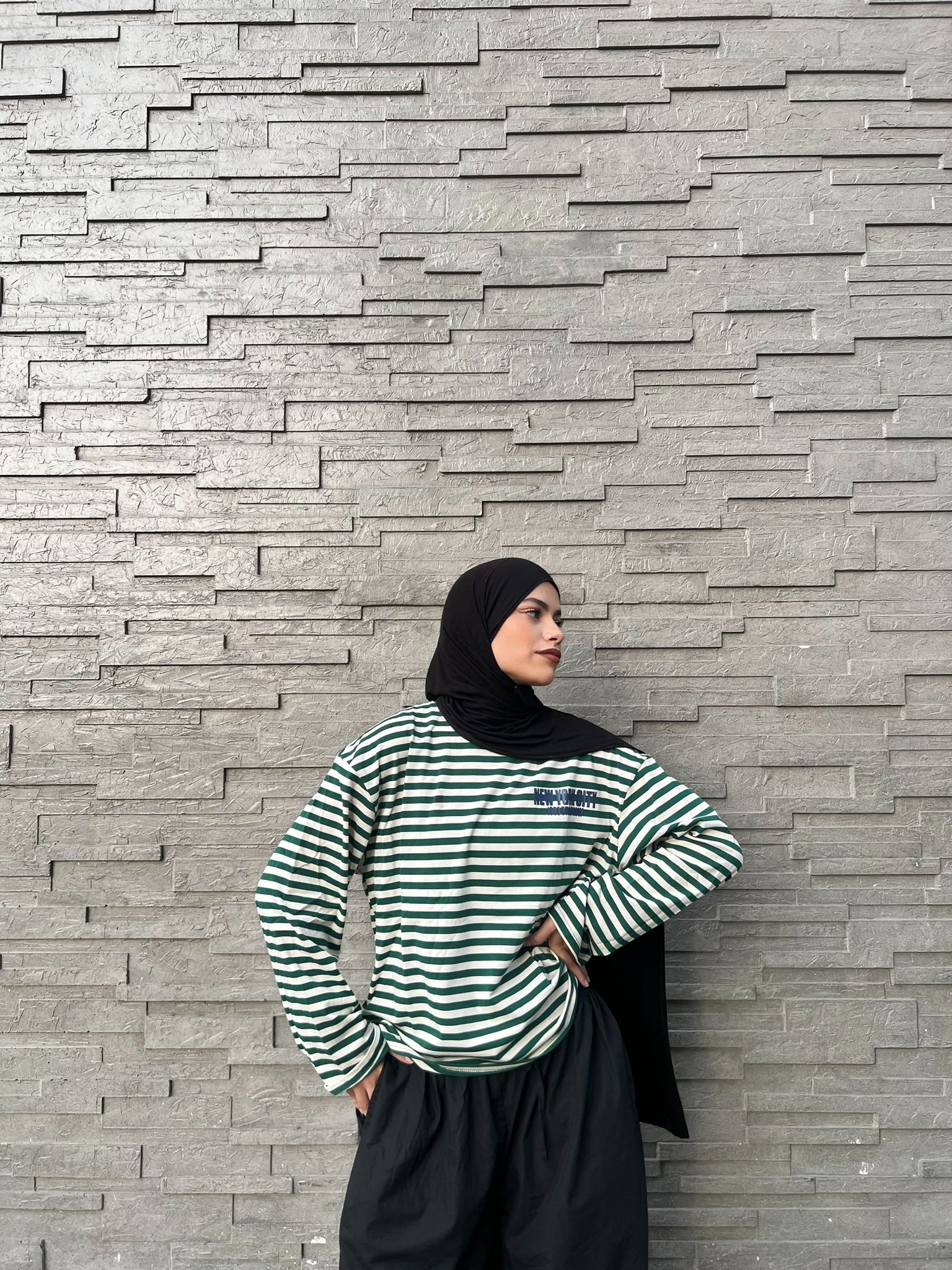 Haut Rayé Vert & Blanc Oversize – Manches Longues- Coupe Streetwear