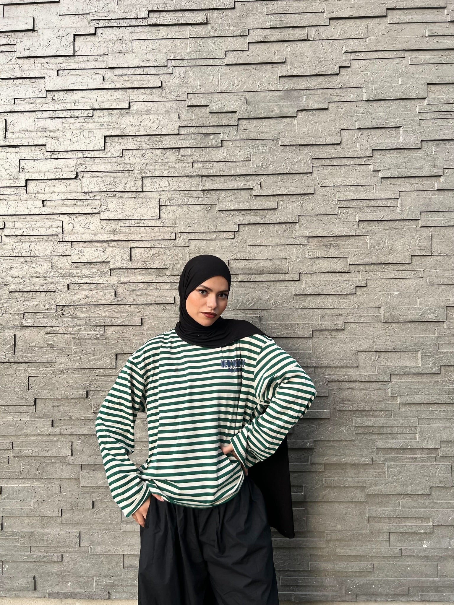 Haut Rayé Vert & Blanc Oversize – Manches Longues- Coupe Streetwear