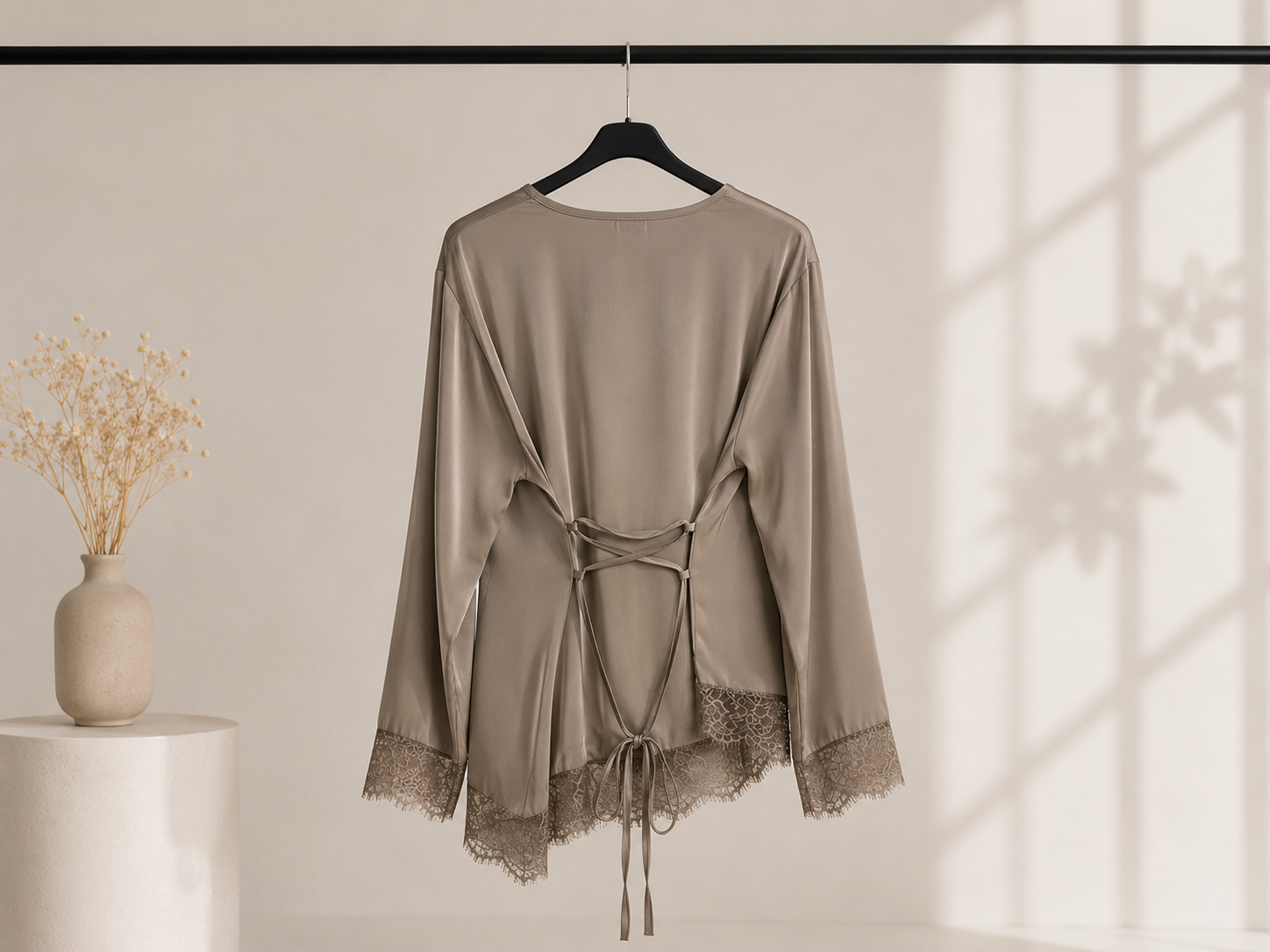 Top Asymétrique Dentelle - Ligne Signature